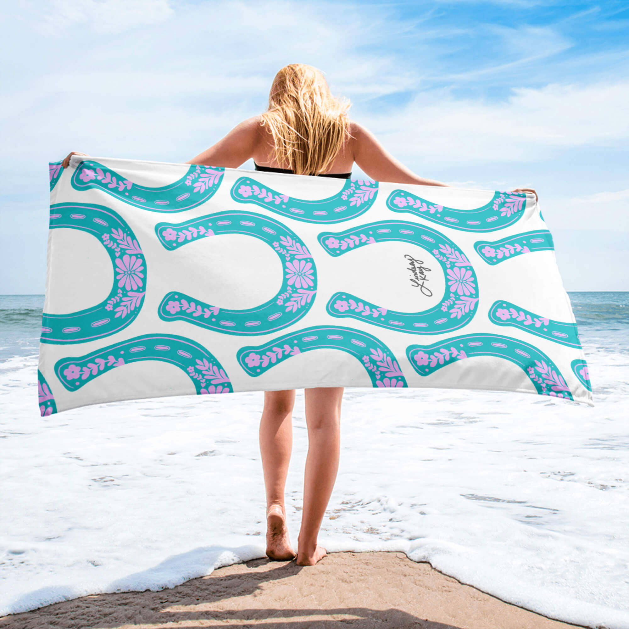 Western Horseshoes - Beach Towel