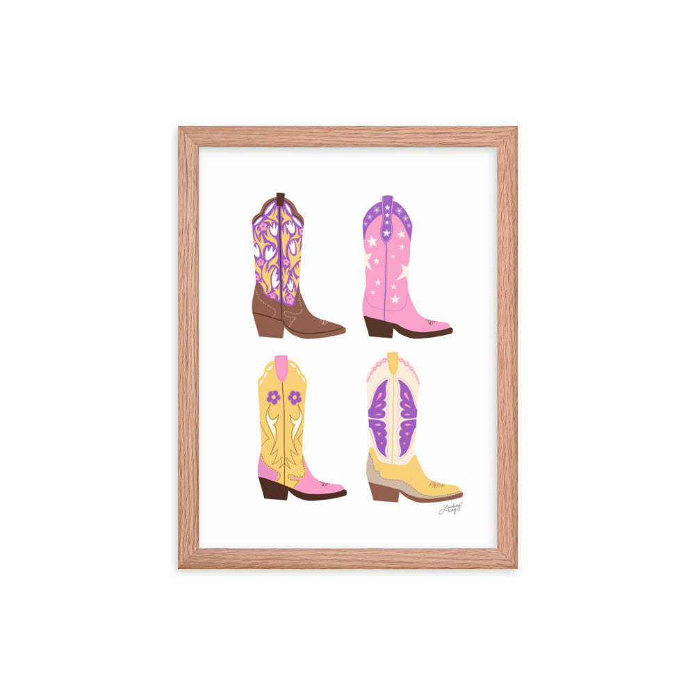 Illustration de bottes de cowboy (palette rose/violet/jaune) - Impression mate encadrée