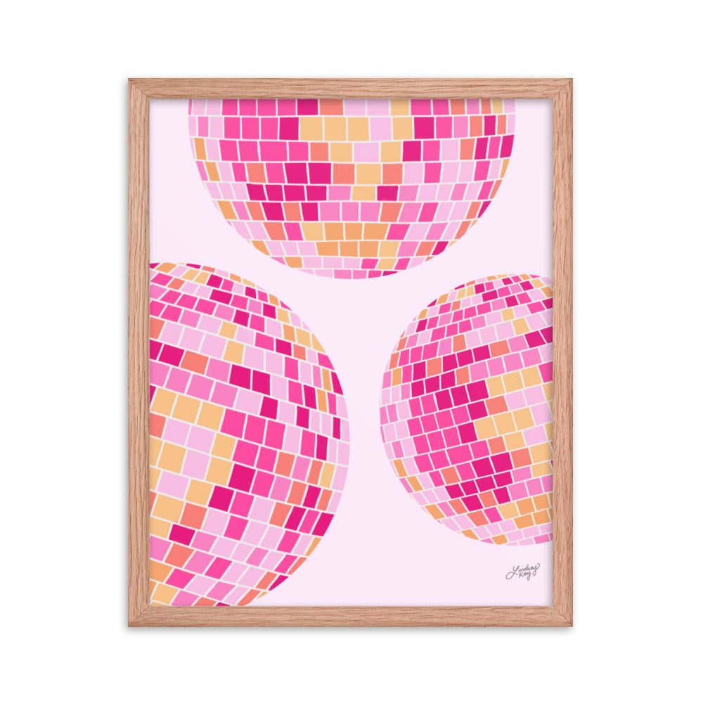 Ilustración de bolas de discoteca (paleta rosa/amarilla) - Impresión mate enmarcada
