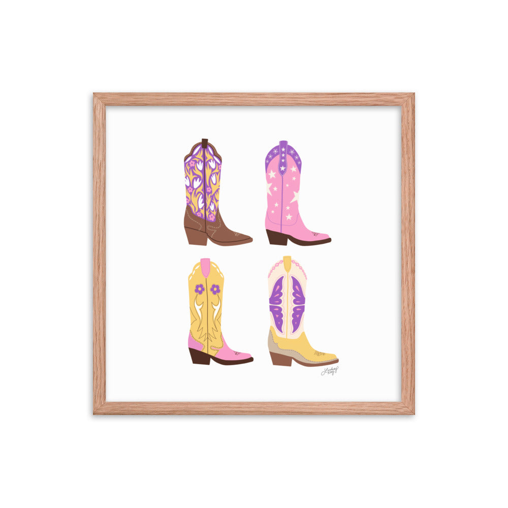 Illustration de bottes de cowboy (palette rose/violet/jaune) - Impression mate encadrée