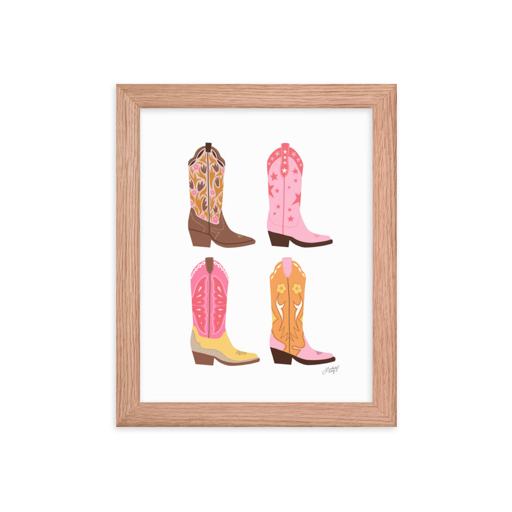 Illustration verticale de bottes de cowboy (palette chaude) - Impression mate encadrée