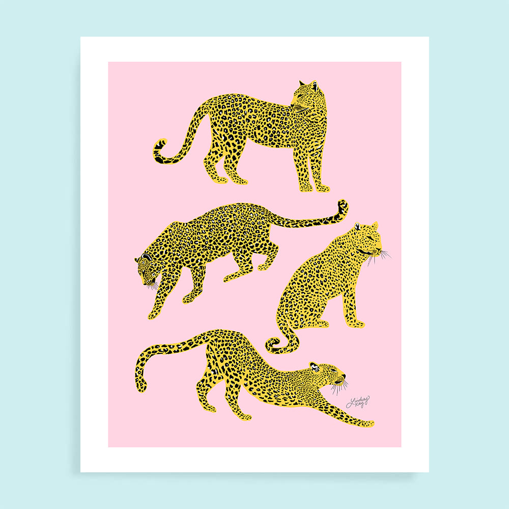 Illustration de léopards (palette rose/jaune) - Impression d’art
